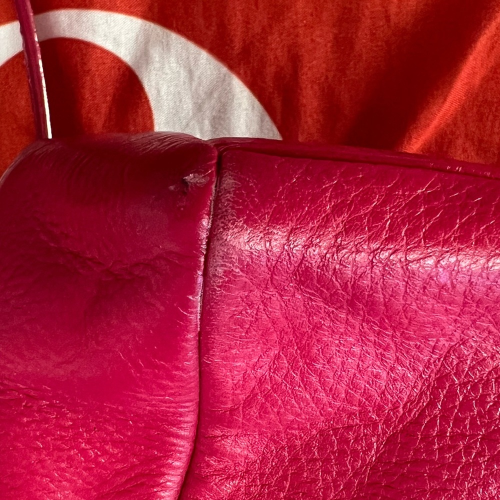 Pre-loved Kate Spade Pink Rectangle Leather Bag with Bow - Picture 4 of 14